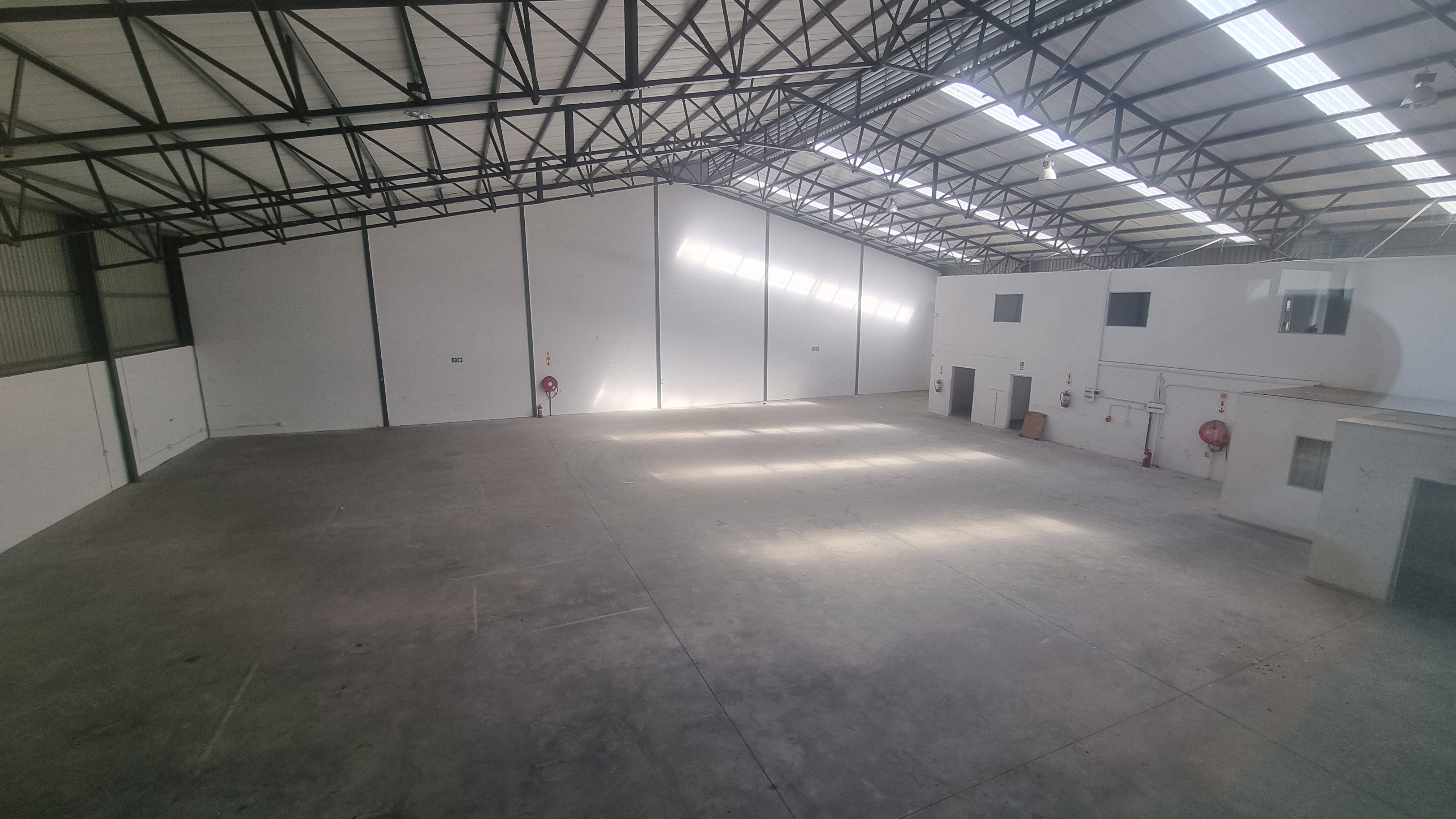 To Let commercial Property for Rent in Muizenberg Western Cape